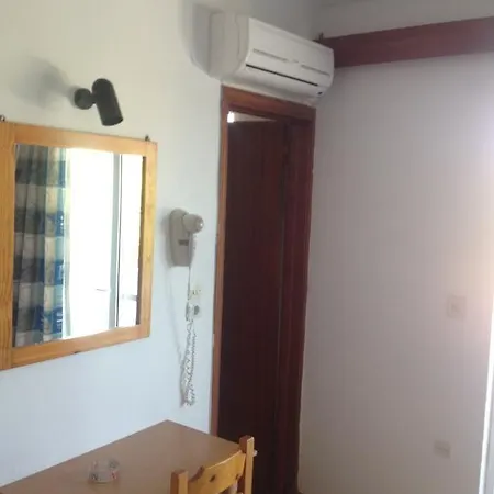 Hotel Manos